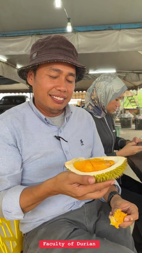 Durian Kampung - Ciri-ciri Isi Orange dan Rasa